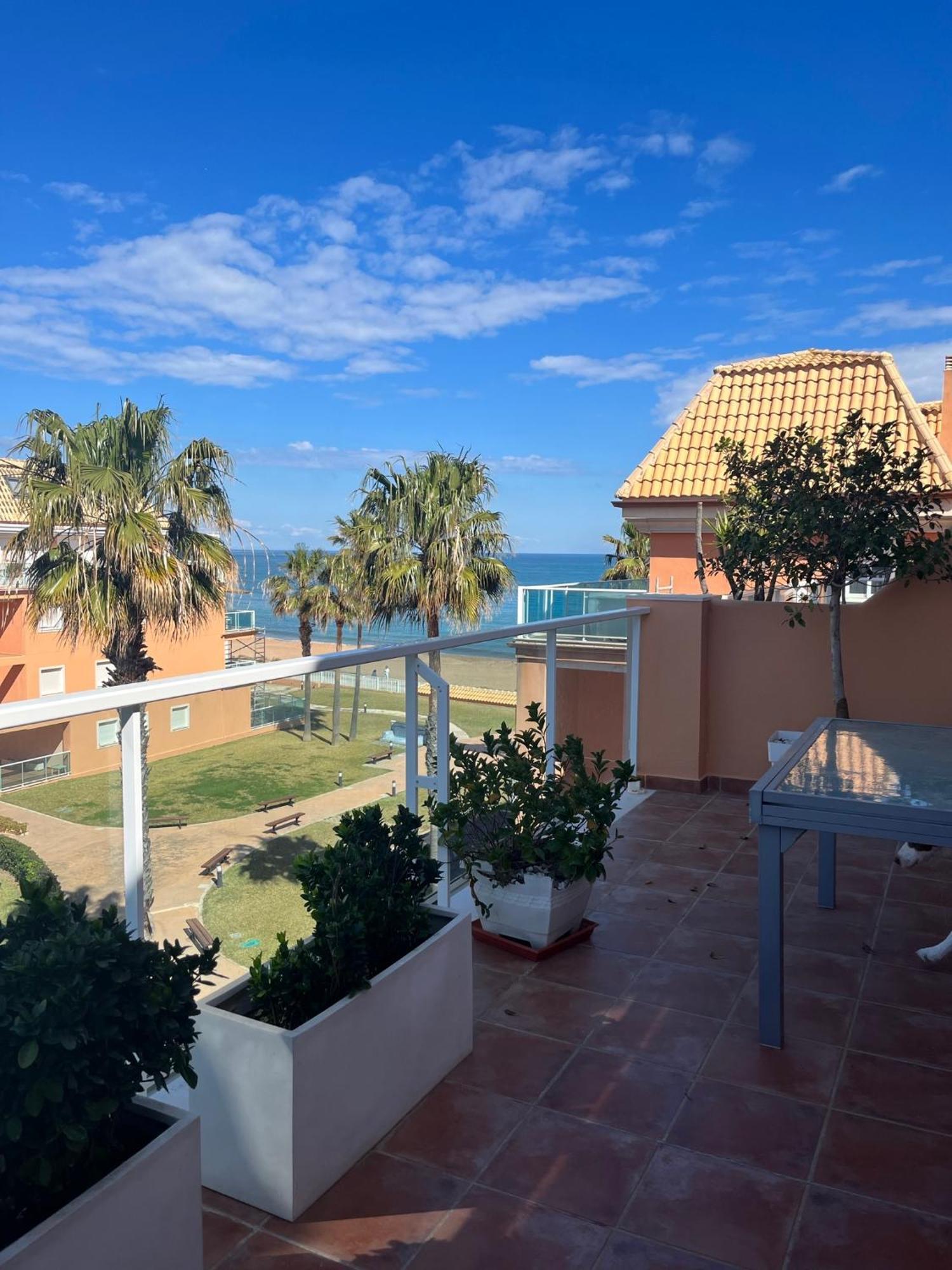 Atico Duplex Frente Al Mar En Apartment
